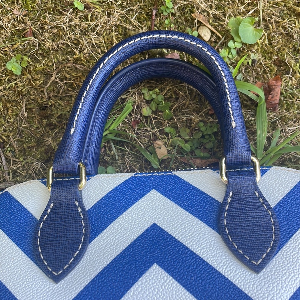 ⭐️ HOST PICK ⭐️ NWOT Tag Dooney & Burke Purse - Picture 9 of 15